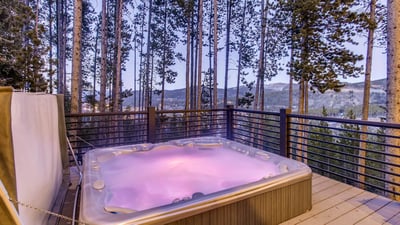 Hot tub on deck
