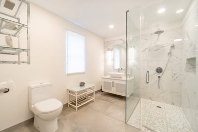 Luxury Villa Photo #25