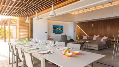 Kitchen & Dining Area