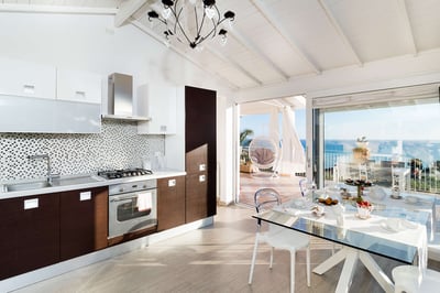 Luxury Villa Photo #28