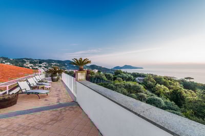 Luxury Villa Photo #20