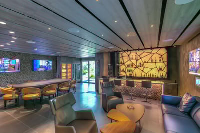 Luxury Villa Photo #24