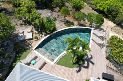 Luxury Villa Photo #6