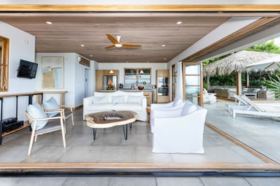 Luxury Villa Photo #11