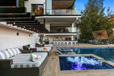 Luxury Villa Photo #8