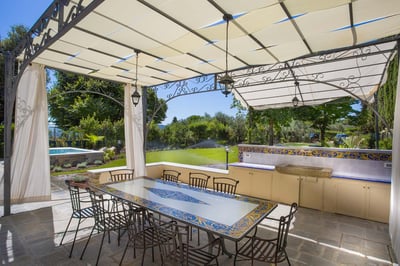 Luxury Villa Photo #6