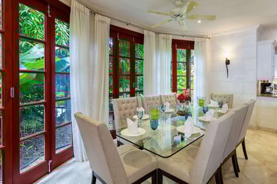 Luxury Villa Photo #7