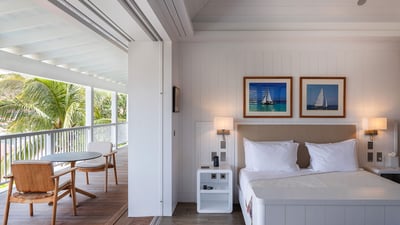 Bedroom 2: Located on the upper level. King size bed, air conditioning, ceiling fan, HD-TV, satellit