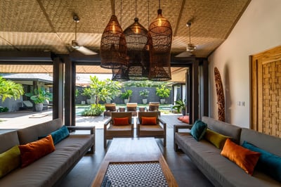 Luxury Villa Photo #16