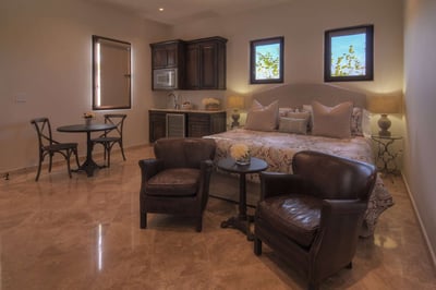 Luxury Villa Photo #23