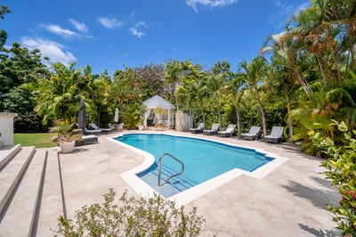 Luxury Villa Photo #3