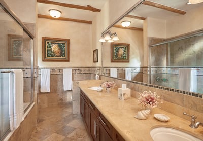 Luxury Villa Photo #36
