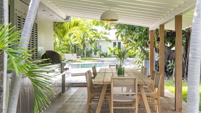 Luxury Villa Photo #32