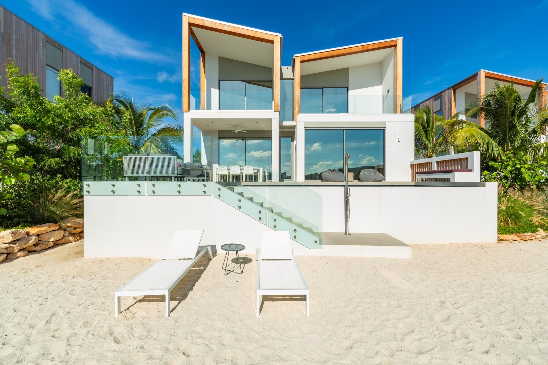 4 BDM Lagoon Villa - 3