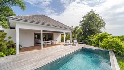 Pool & Terrace