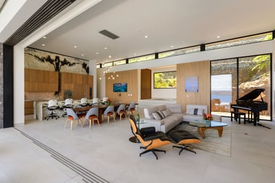 Luxury Villa Photo #12