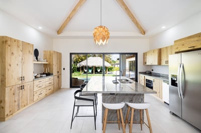 Luxury Villa Photo #12
