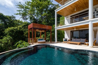 Luxury Villa Photo #5
