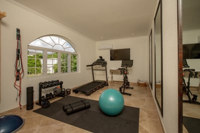 Luxury Villa Photo #16