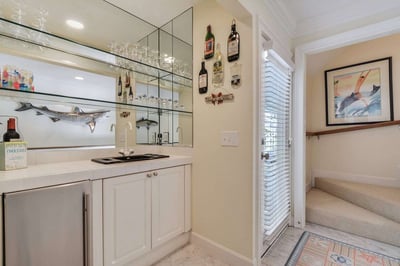 Luxury Villa Photo #25