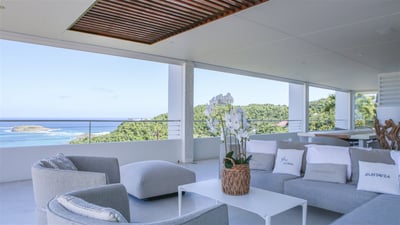 Outdoor Lounge