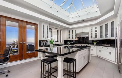 Luxury Villa Photo #14