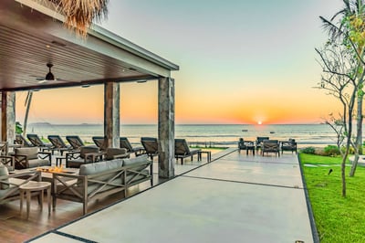 Luxury Villa Photo #6