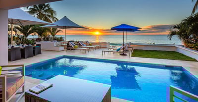 Luxury Villa Photo #4