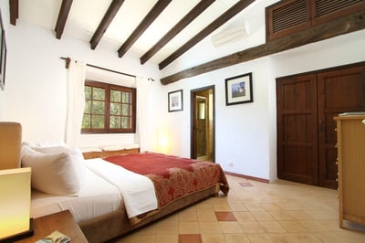 Luxury Villa Photo #26