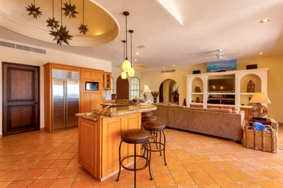 Luxury Villa Photo #24