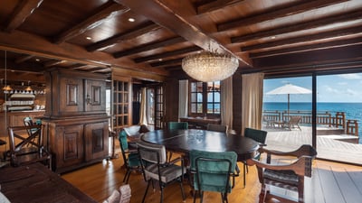 Luxury Villa Photo #21