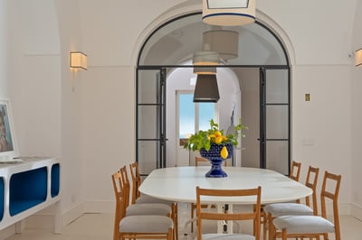 Luxury Villa Photo #8