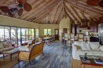 Luxury Villa Photo #19