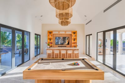 Luxury Villa Photo #24