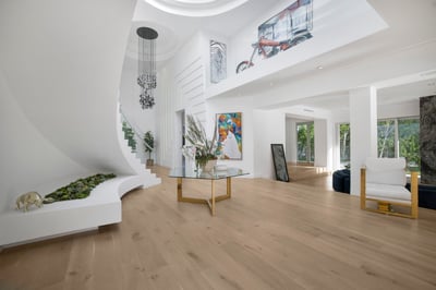 Luxury Villa Photo #9