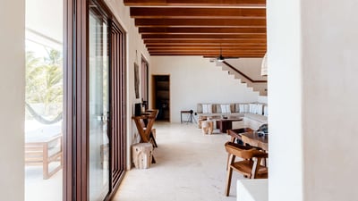 Luxury Villa Photo #10