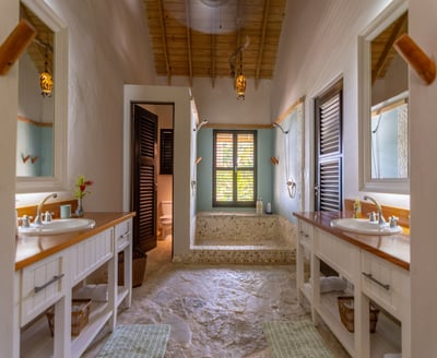 Luxury Villa Photo #86