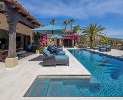 Luxury Villa Photo #8