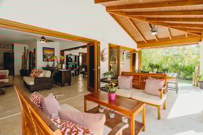 Luxury Villa Photo #6