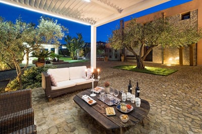 Luxury Villa Photo #15