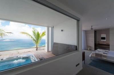 Luxury Villa Photo #37