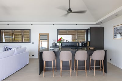 Luxury Villa Photo #17