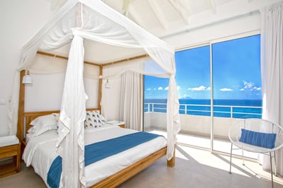 Luxury Villa Photo #16