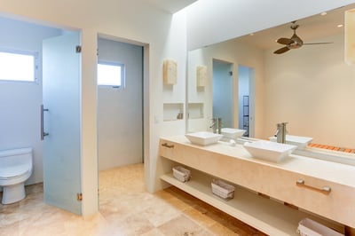 Luxury Villa Photo #28