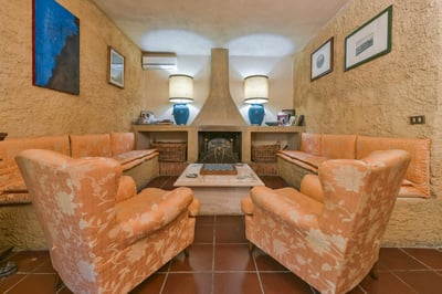 Luxury Villa Photo #32