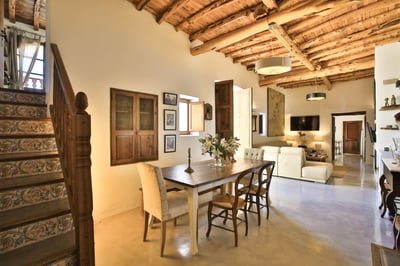 Luxury Villa Photo #19