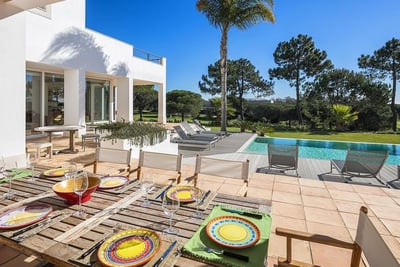 Luxury Villa Photo #5