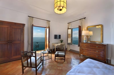 Luxury Villa Photo #30