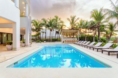 Luxury Villa Photo #2
