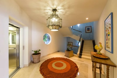 Luxury Villa Photo #39